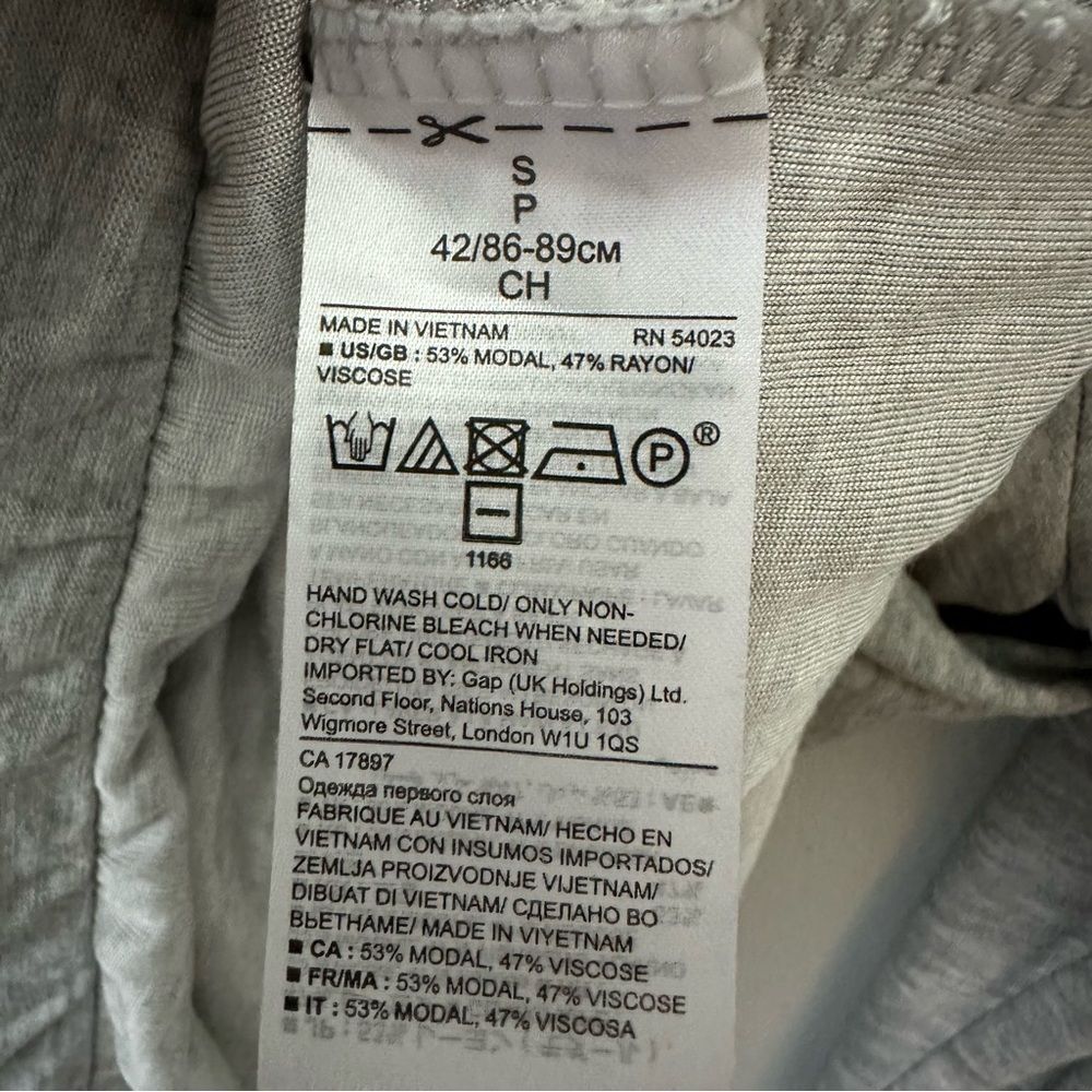 Banana Republic Grey Wrap Front Button-Down Blouse Size Small Minimalist Basic - Picture 9 of 13